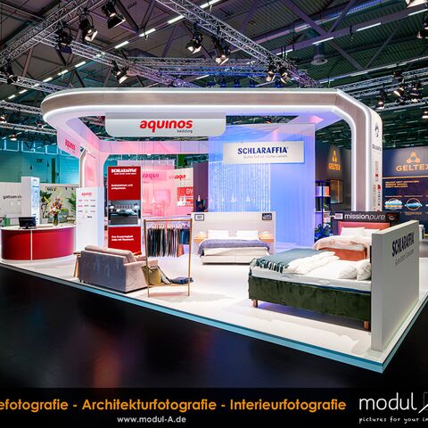 Messefotograf & Architekturfotograf zur Messe imm cologne in Köln