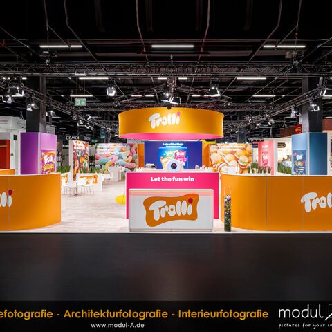 Als Messefotograf in Köln stehe ich Ihnen gerne für anspruchsvolle Messefotografie und Architekturfotografie auf der Internationalen Süßwarenmesse ISM Cologne und der ProSweets 2024 zur Verfügung