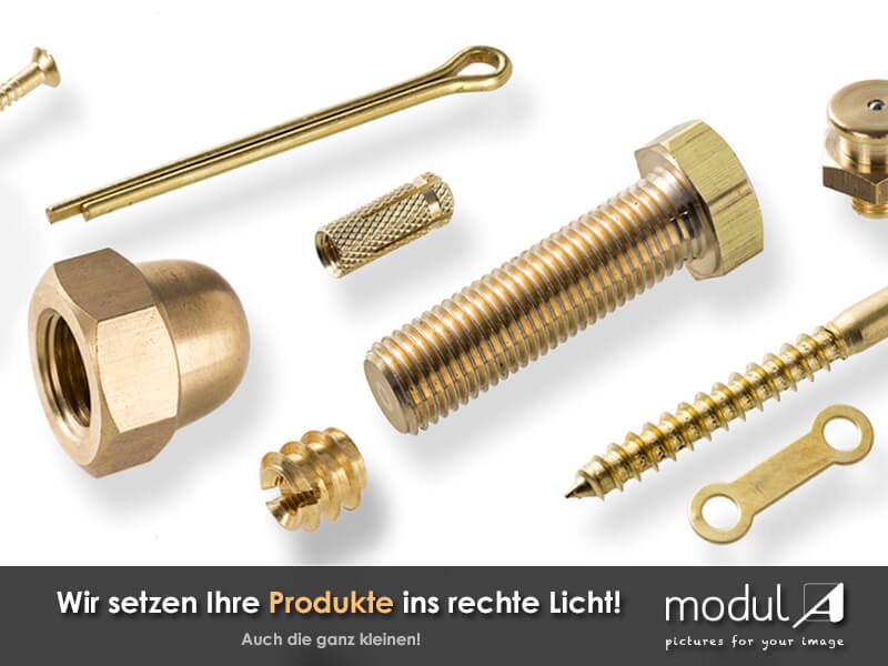 Produktaufnahmen und Makroaufnahmen von kleinen Schrauben und Befestigungselementen